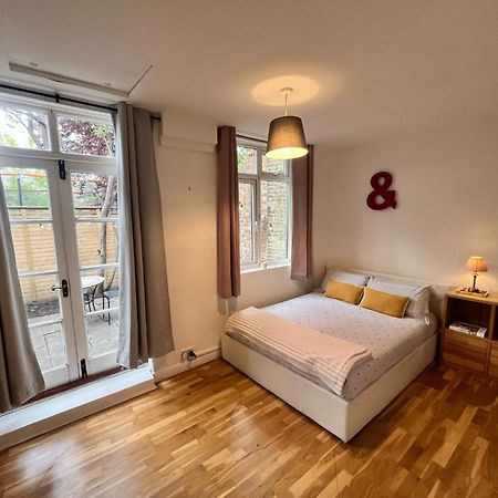 Charming 1-Bedroom Apartment Southfields, London Exterior photo